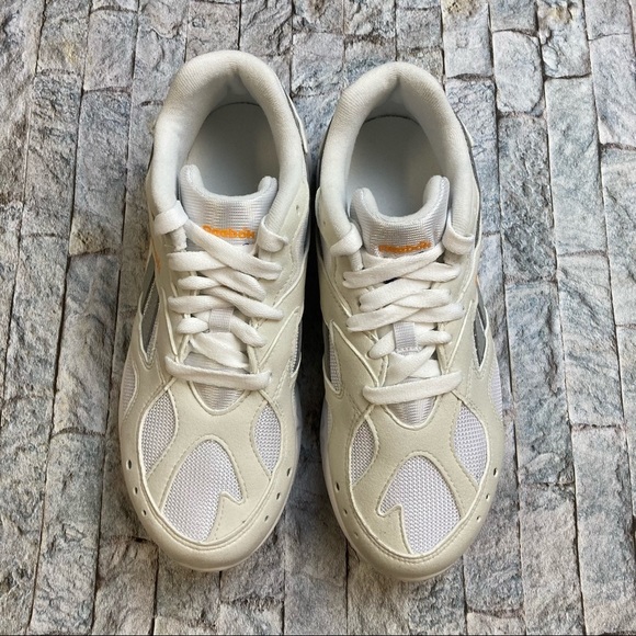 Reebok Classic Aztrek Athletic Shoe -  size 4.5 - Picture 7 of 12